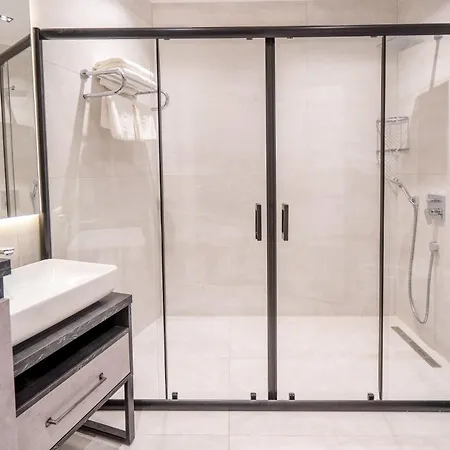 Verula City 4*